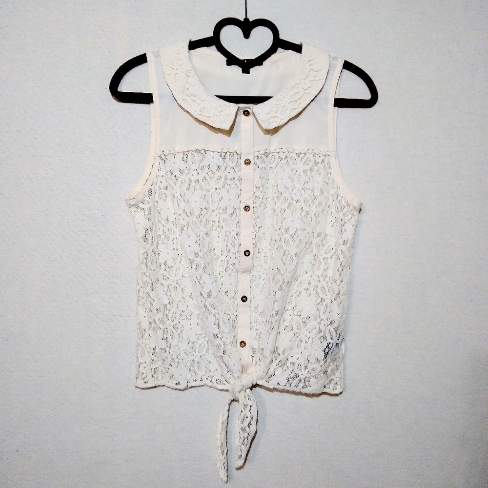 Papaya Sleeveless Lace Peter Pan Collar Top